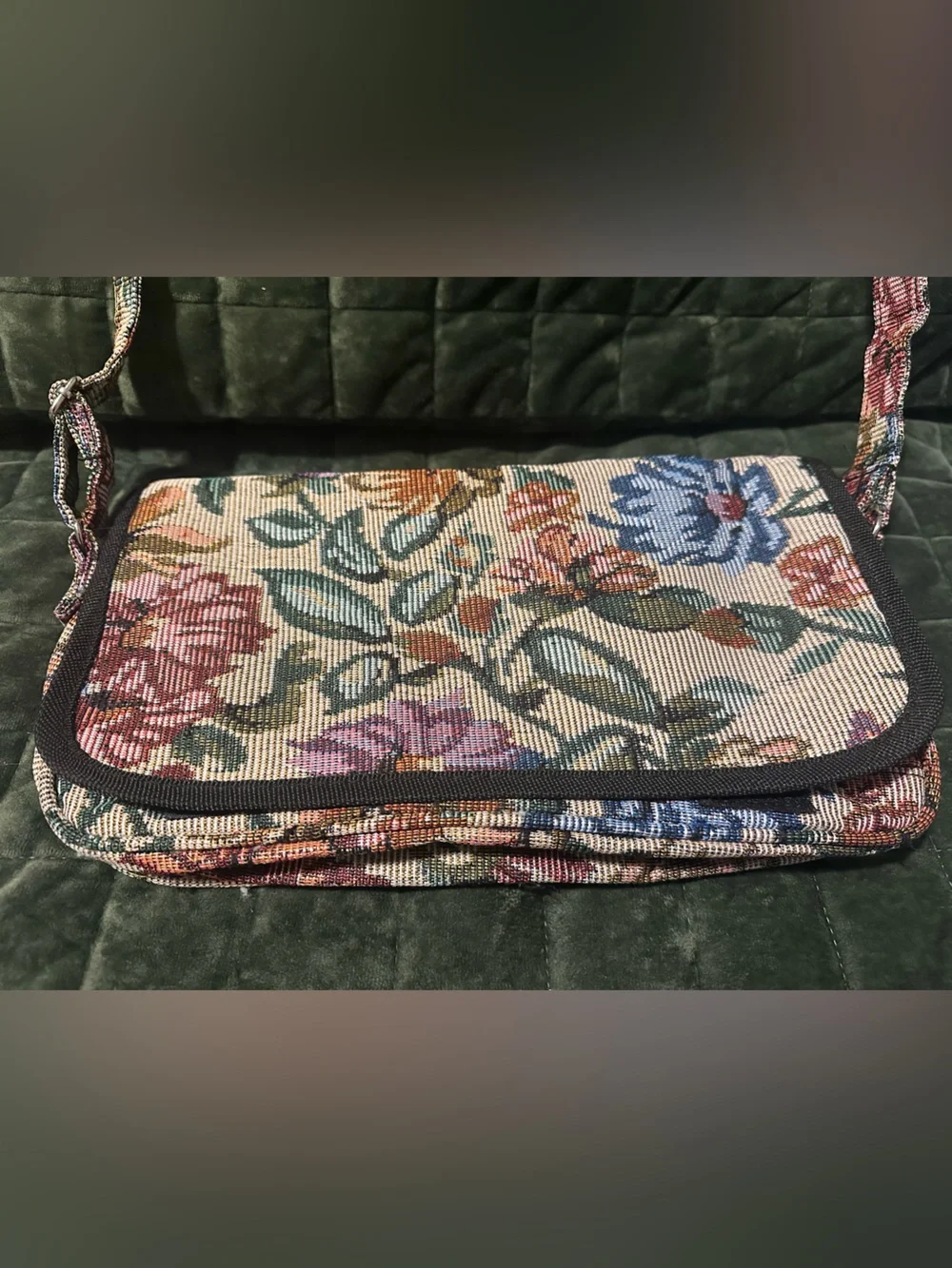 Floral Tapestry Crossbody Bag in Multicolor Floral Print